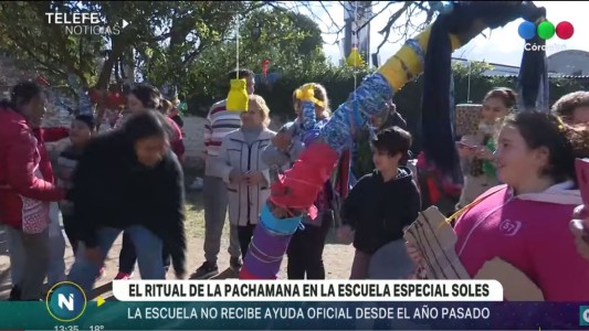 En la Escuela Especial Soles también se celebra el ritual de la Pachamama