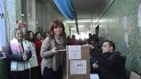 Cristina Fernández votó en Río Gallegos en medio de selfies