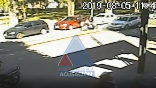 VIDEO: violenta salidera de un banco en Rosario