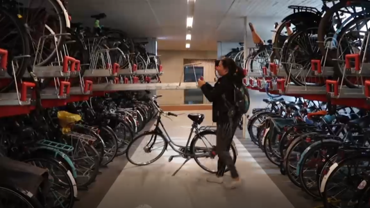 Abrió el estacionamiento para bicis más grande del mundo