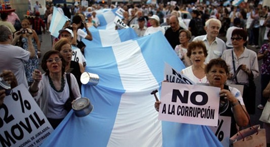 Organizan por redes sociales a una marcha en apoyo a Macri