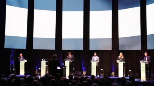 Citan a los candidatos presidenciales para que confirmen si participarán de los debates