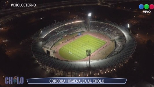 El "Cholo" Guiñazú abrió el marcador en el partido de su despedida