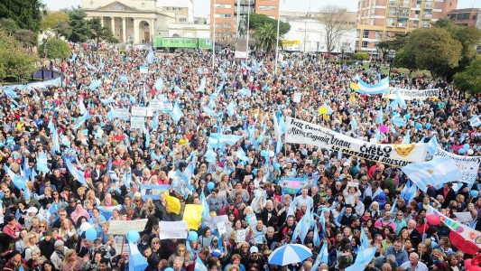 Una multitud saludó a Vidal por su cumpleaños