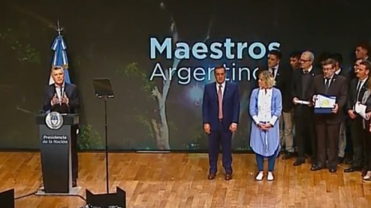 Macri, ante docentes: "Aprender es lo único que nos permitirá ser libres"