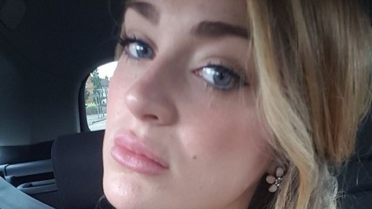 Lo conoció en Internet, viajó casi 4 horas, gastó 150 dólares para encontrarse con un hombre que la rechazó por gorda