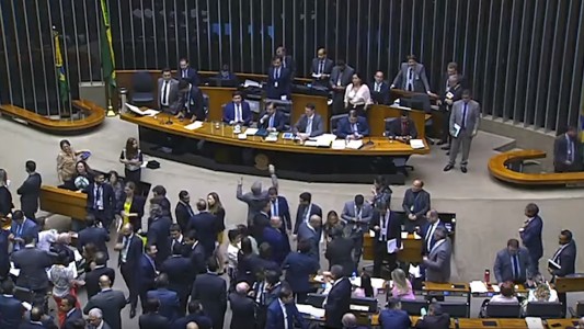 Empleados estatales ganaron US$ 30 millones en la lotería en Brasil: "Deberemos reemplazarlos"