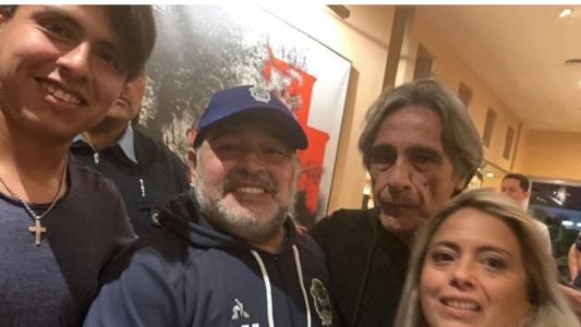 "D10S" en Córdoba: Maradona, su ahijada y la Rana Valencia juntos