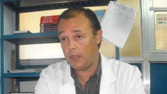 Detienen a un médico que manoseó a una mujer delante de su hija durante una consulta