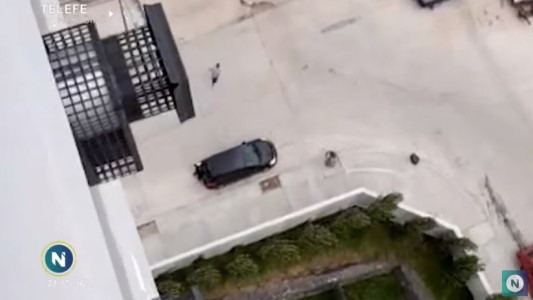 VIDEO: rompieron la luneta, robaron y huyeron de la policía