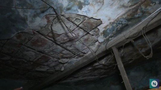 Villa el Libertador: miraba televisión y se le desplomó el techo de su casa