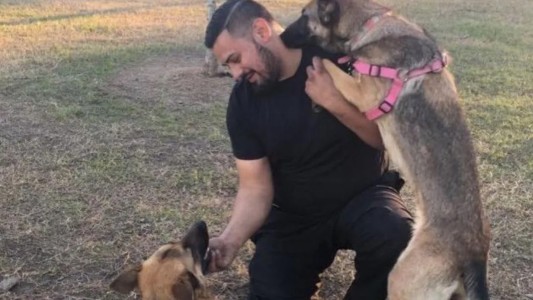 VIDEO: Impactante momento en el que un rayo cae sobre un hombre que pasea a sus perros