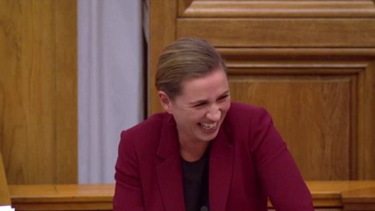 Dinamarca: el parlamento estalló de risa por la compra de cuatro elefantes y un camello