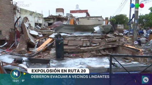 Investigan las causas de la explosión en la pizzería de Parque Capital