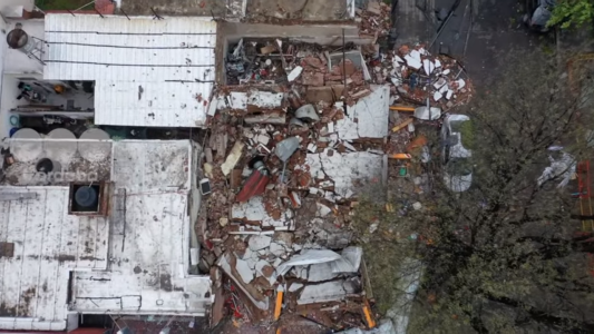 VIDEO: imágenes aéreas de la explosión de la pizzería