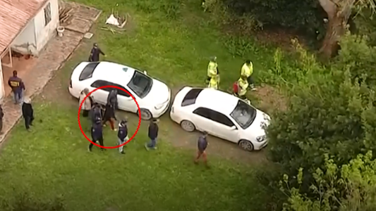 Video: así salía Abril de la casa de la vecina donde fue hallada