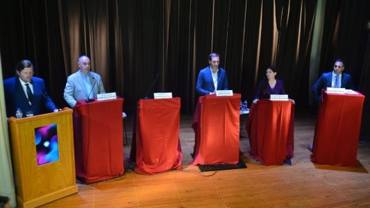 Cuatro candidatos y una silla vacía: así fue el debate a intendente en La Plata