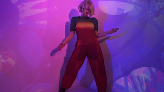 "Paraguaya Punk", el nuevo videoclip de Juana Molina