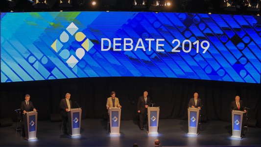 Chicanas y polarización: así fue el segundo debate presidencial antes de las elecciones