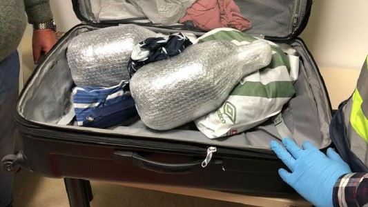 Investigan de Córdoba a Madrid e incautan 340 mil pastillas de éxtasis por $150 millones