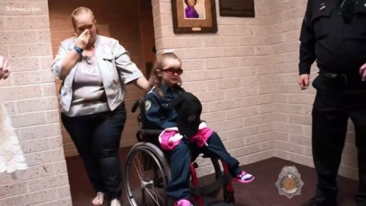 La lista de "los últimos deseos" de su hija se volvió viral tras su muerte: ahora la detuvieron acusada de haberla asesinado