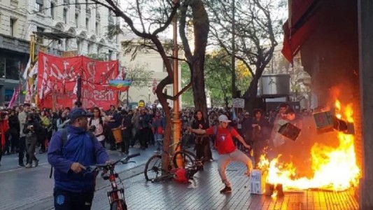 Liberaron a los detenidos de la protesta frente al Consulado de Chile