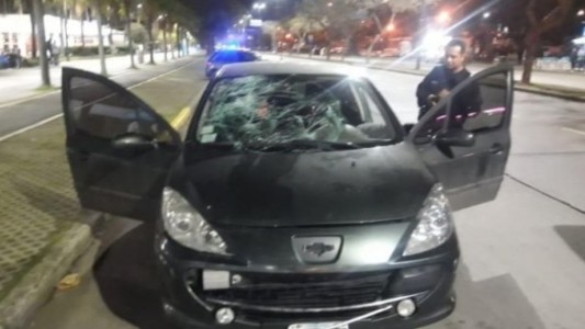 Rosario: tenía la licencia vencida el automovilista que atropelló y mató a un policía al eludir un control