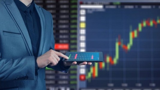 Indec: la actividad económica cayó un 3,8% en agosto