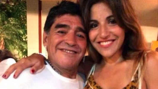 El preocupante mensaje de Gianinna Maradona sobre su papá: "Recen por él"