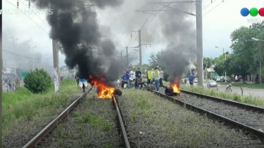 Pasajeros debieron esperar más de 14 horas arriba de un tren para viajar a Bahía Blanca