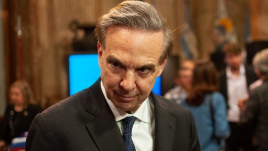 Pichetto: "Hay que amigarse con Bolsonaro y dejar de comprar todos los conflictos bolivarianos"