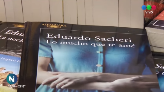 Tras "La Odisea de los Giles", Sacheri presenta su sexta novela: "Lo mucho que te amé"