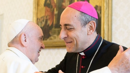 Un obispo cercano al papa Francisco cruzó a Alberto Fernández por el aborto