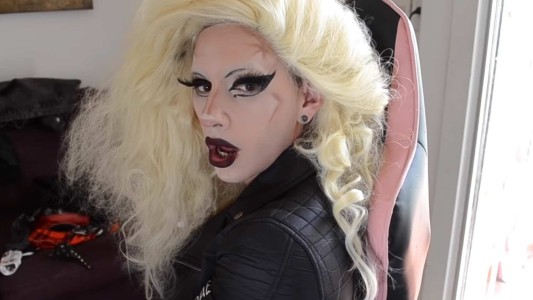 El tutorial del hijo de Alberto Fernández para maquillarse como Lady Gaga