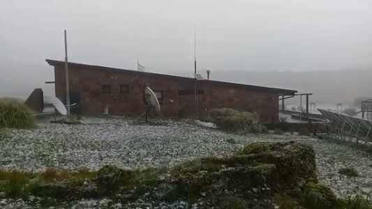 VIDEOS: granizo y lluvia en el Camino de las Altas Cumbres