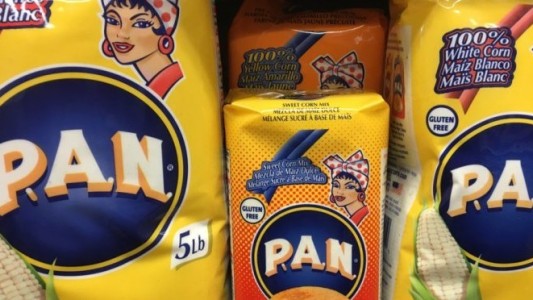 La ANMAT prohibió la venta de la harina venezolana que se usa para hacer arepas
