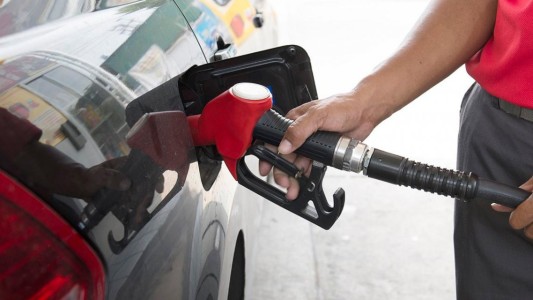 Diciembre con aumentos: subió el precio de los combustibles en un 6,3% en todo el país