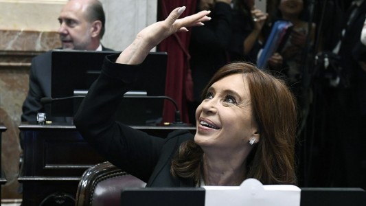 Cristina Kirchner desembarca en el Senado