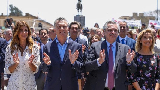 Mauricio Macri y Alberto Fernández, juntos en una misa en Luján