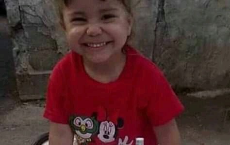 Encerraron a su hija de 3 años y murió quemada