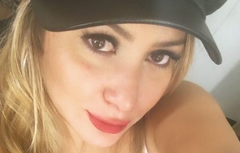 La selfie hot de Karina La Princesita: escote profundo y reflexión sobre la vida