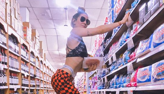 Jimena Barón, en modo vacaciones: fotos en bikini sin maquillaje, ni filtros