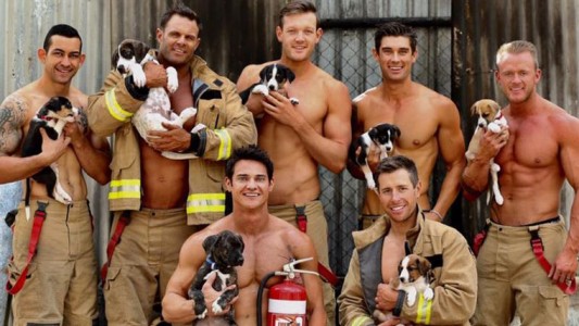El almanaque de bomberos australianos que incendia las redes sociales