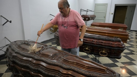 Cremación sin velatorio: la crisis económica impacta en el último adiós de los seres queridos