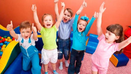 Vacaciones: el dilema de cómo entretener a los chicos en verano