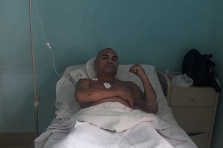 El mensaje de la Hiena Barrios tras ser apuñalado: "Me dieron por la espalda"