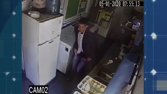 VIDEO: Fue detenido tras robar una estación de servicios mientras se masturbaba