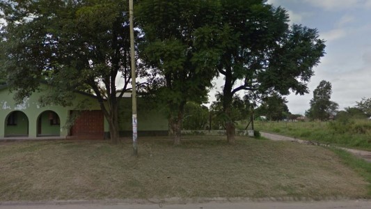 Mató a su novia y cuando quiso deshacerse del cuerpo con su camioneta en movimiento: chocó y murió