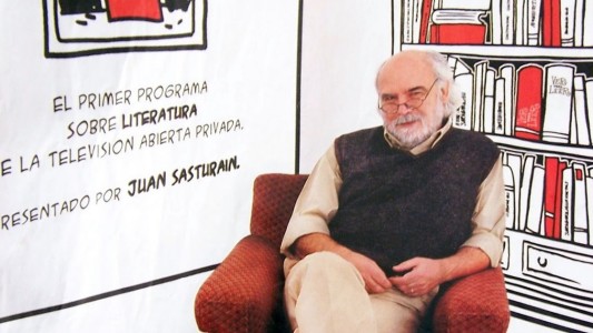 Juan Sasturain es el nuevo director de la Biblioteca Nacional