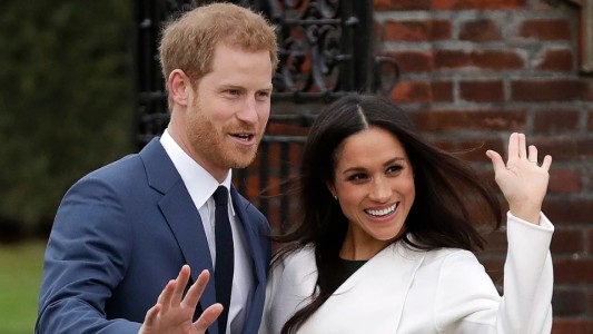 El príncipe Harry y Meghan Markle renuncian a sus funciones en la realeza británica